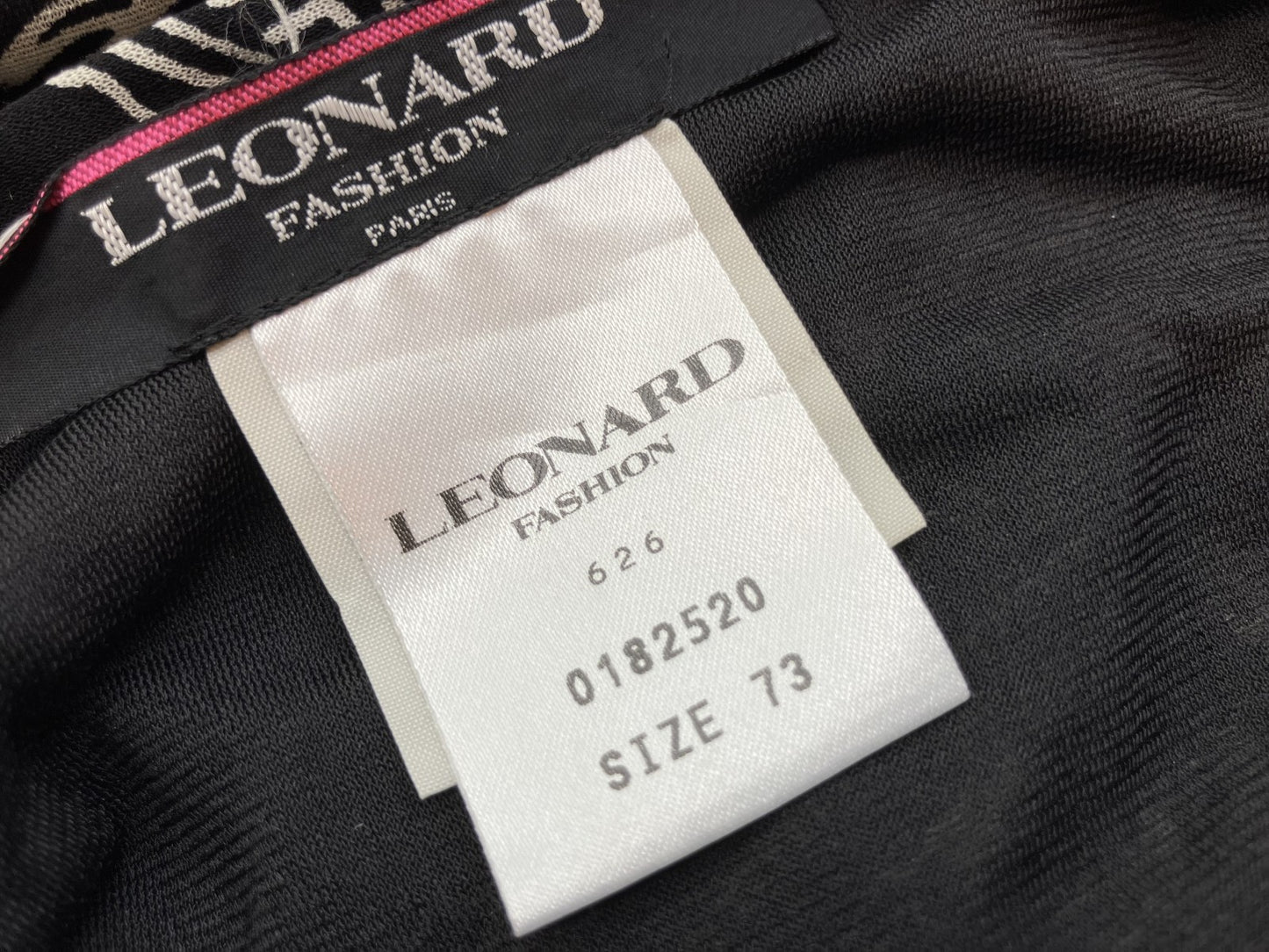 LEONARD Long Skirt Black x White Paisley Pattern Floral All-over Pattern Monotone Size 73 Made in Japan Length approx. 33.5"