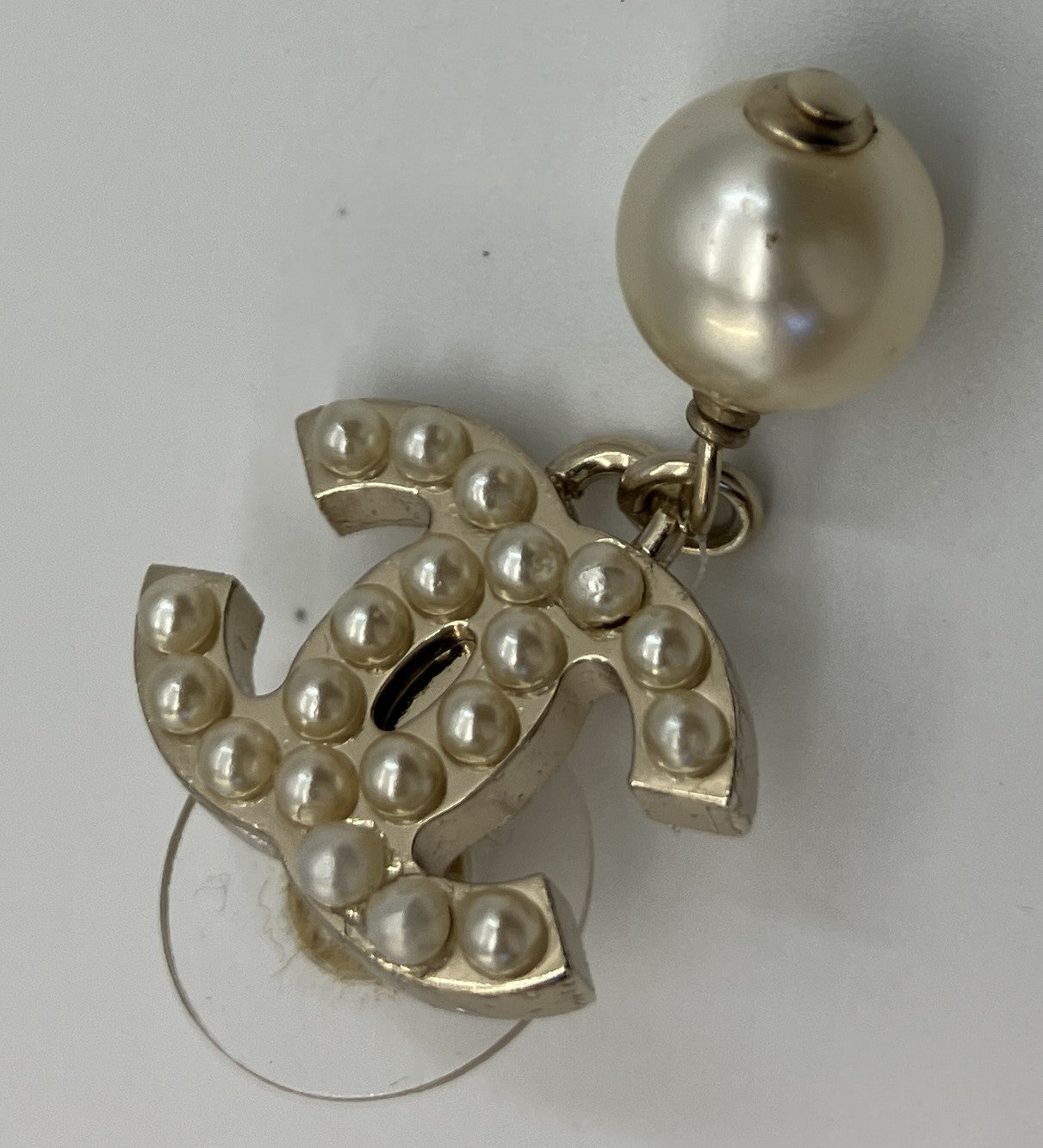 CHANEL Coco Mark Faux Pearl Drop Dangle Stud Earring Gold Tone 07V Single