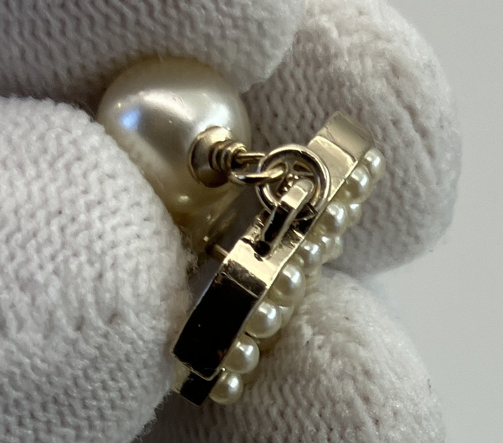 CHANEL Coco Mark Faux Pearl Drop Dangle Stud Earring Gold Tone 07V Single