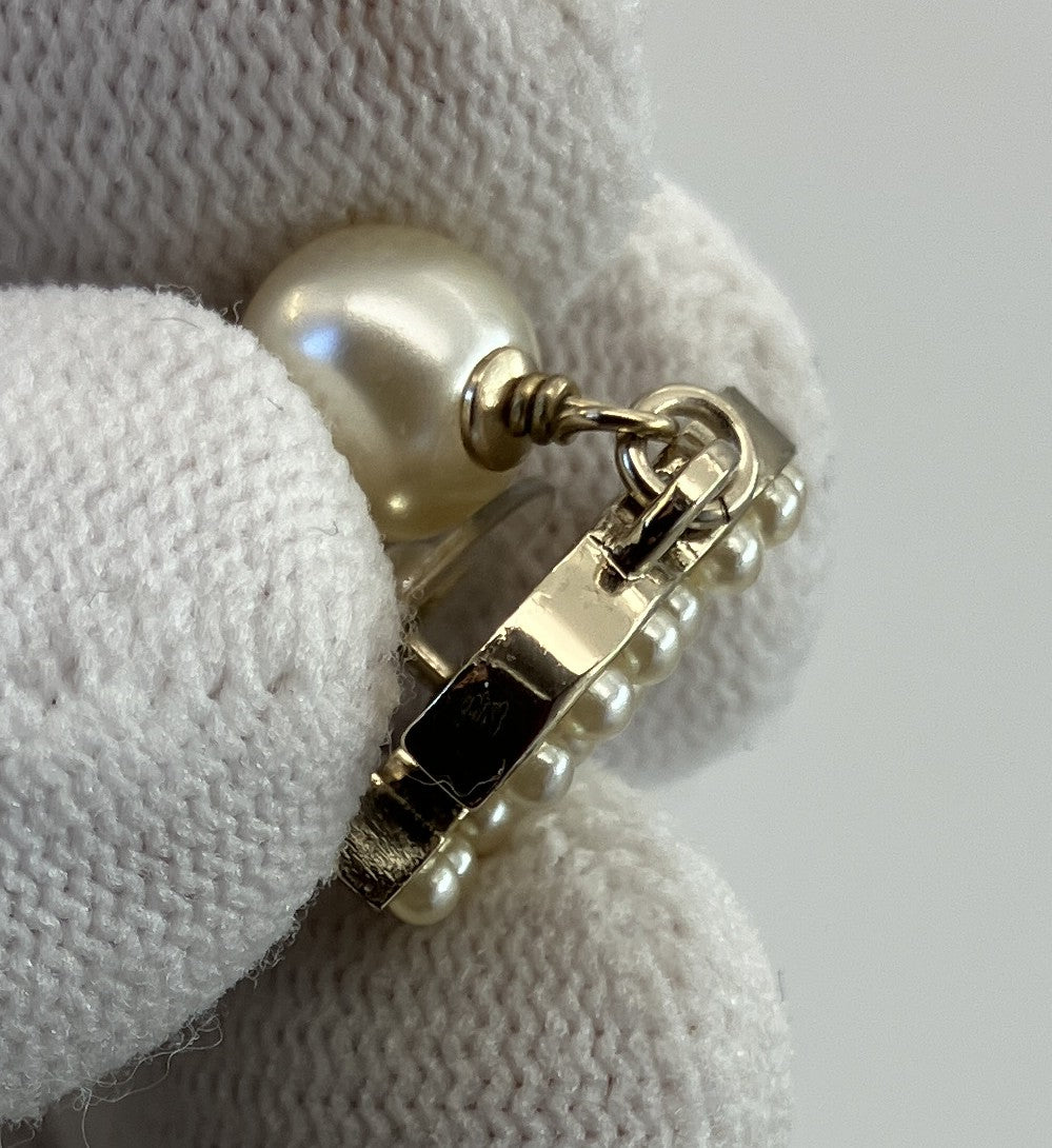 CHANEL Coco Mark Faux Pearl Drop Dangle Stud Earring Gold Tone 07V Single