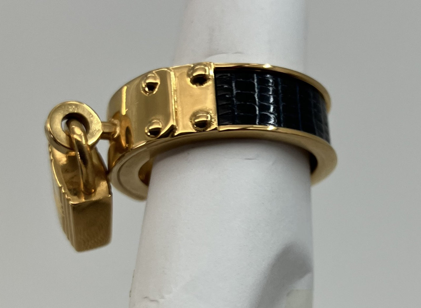 HERMES Scarf Ring Kelly Gold x Navy พร้อมกล่อง จัดส่งฟรี 