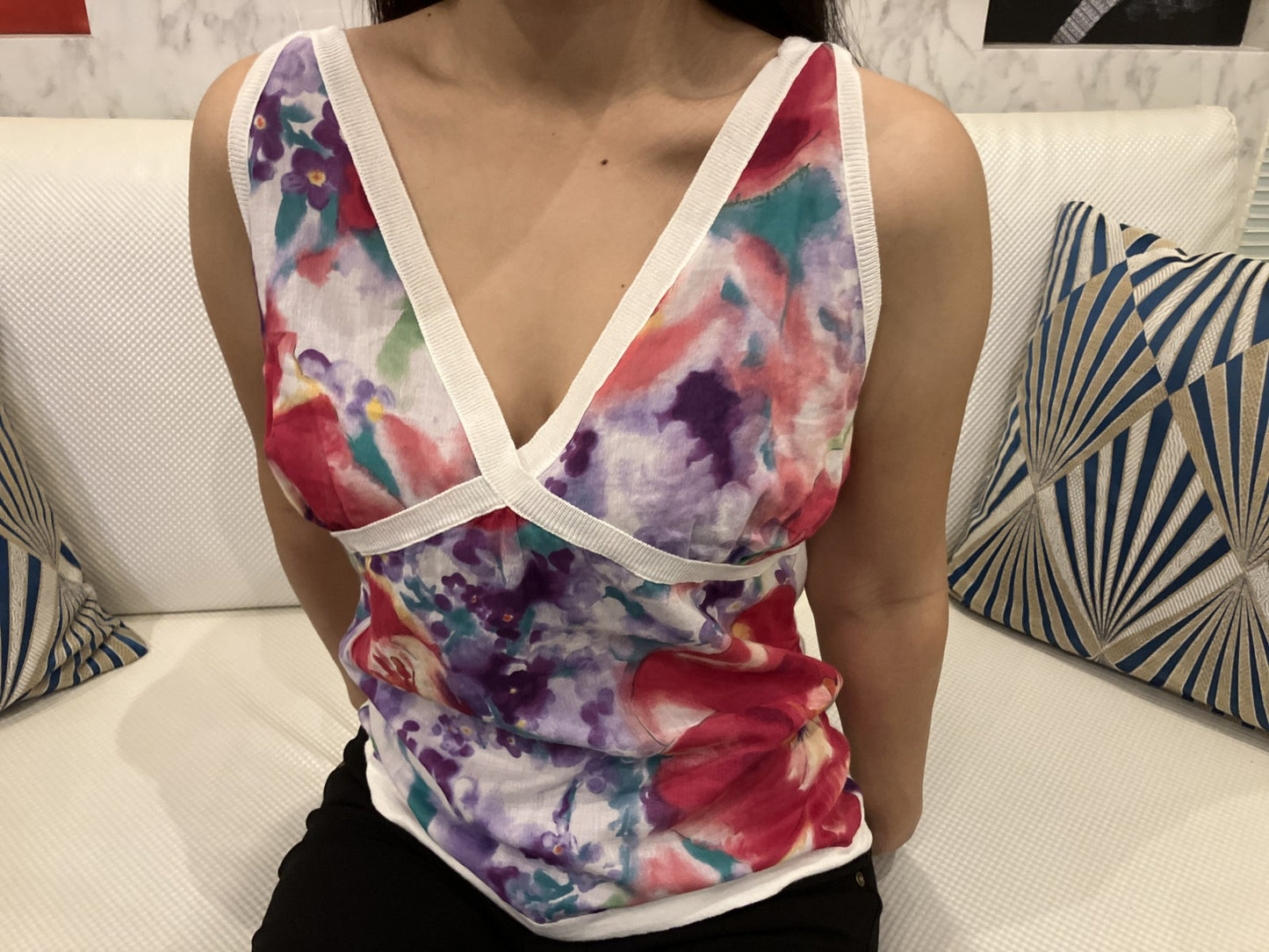 Salvatore Ferragamo Floral Print Sleeveless Top V-Neck Cross Design Cotton Made in Italy Size L