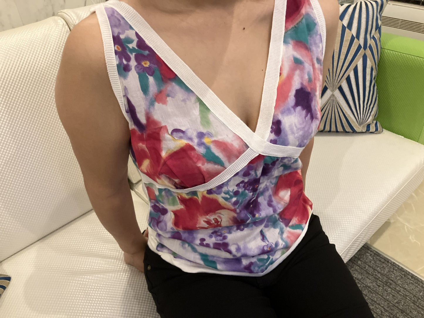 Salvatore Ferragamo Floral Print Sleeveless Top V-Neck Cross Design Cotton Made in Italy Size L