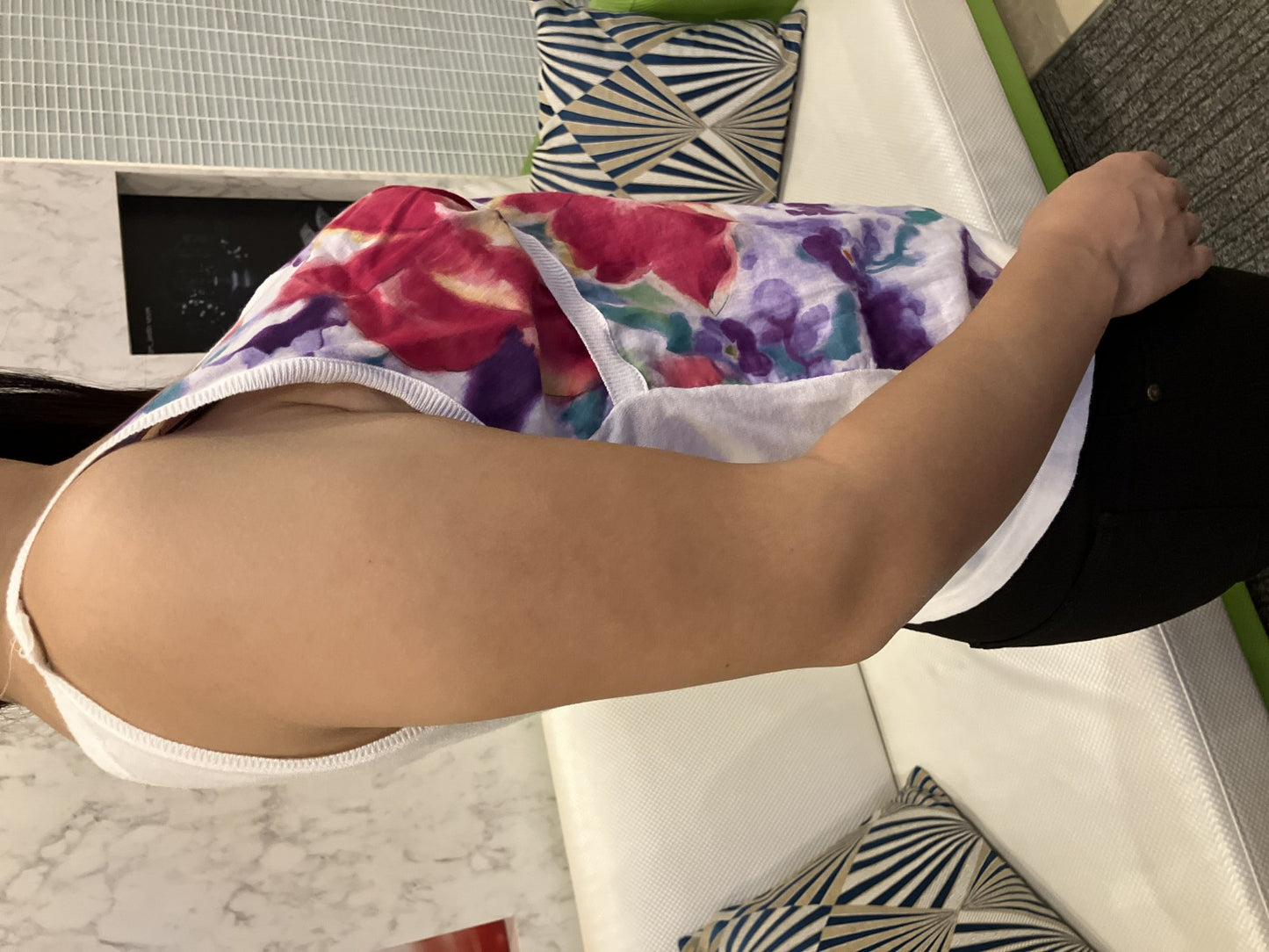 Salvatore Ferragamo Floral Print Sleeveless Top V-Neck Cross Design Cotton Made in Italy Size L