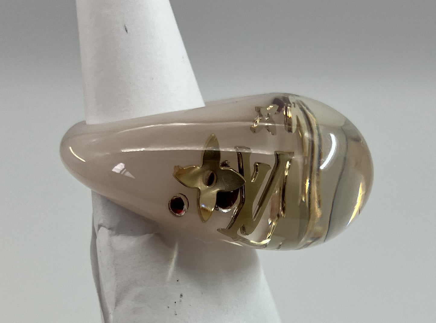 LOUIS VUITTON Burgundy Circle John (JP 16)(EU 56)(US 8) White x Clear Ring
