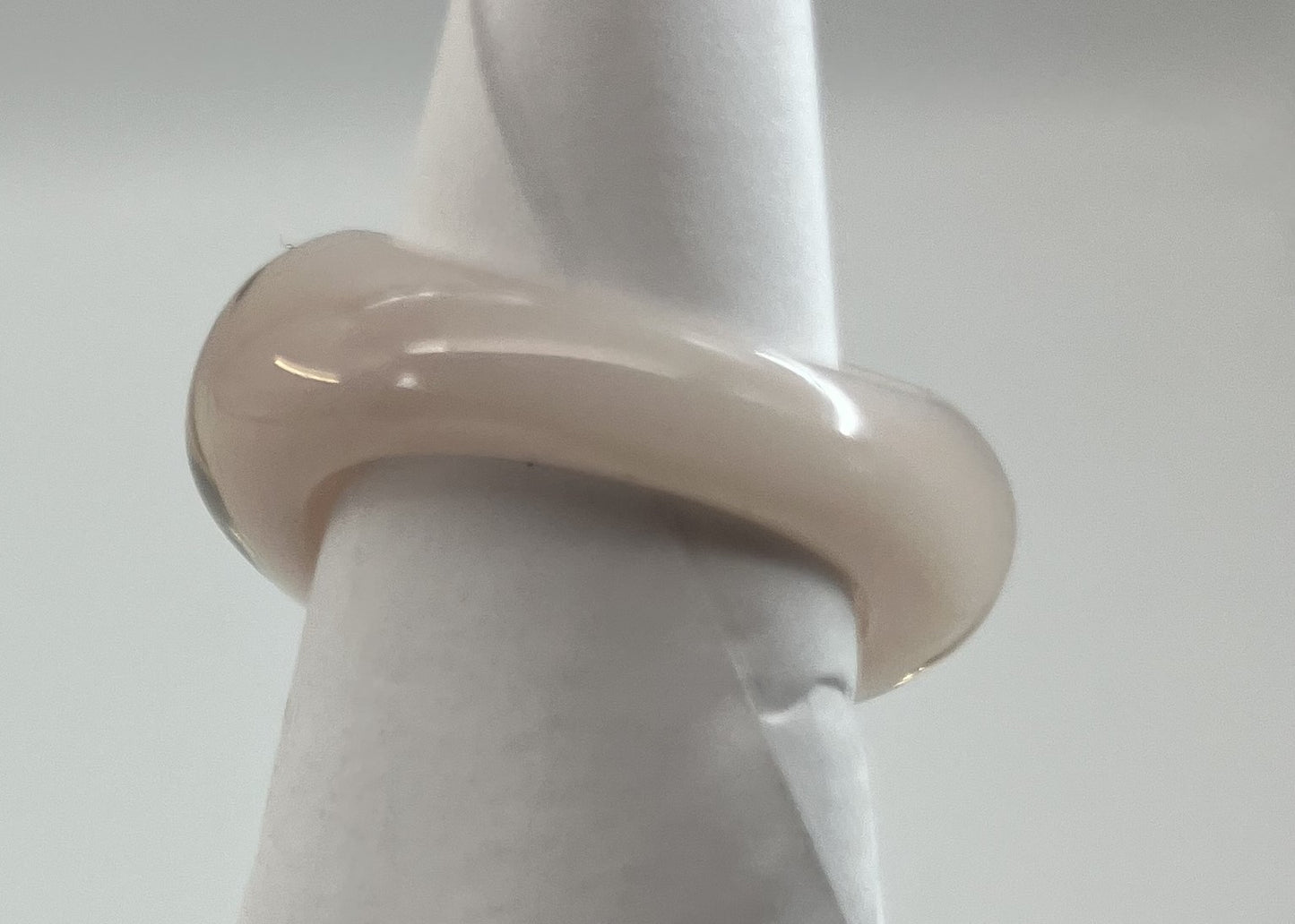 LOUIS VUITTON Burgundy Circle John (JP 16)(EU 56)(US 8) White x Clear Ring