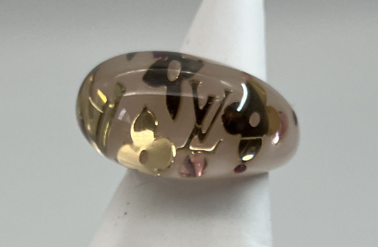 LOUIS VUITTON Burgundy Circle John (JP 16)(EU 56)(US 8) White x Clear Ring