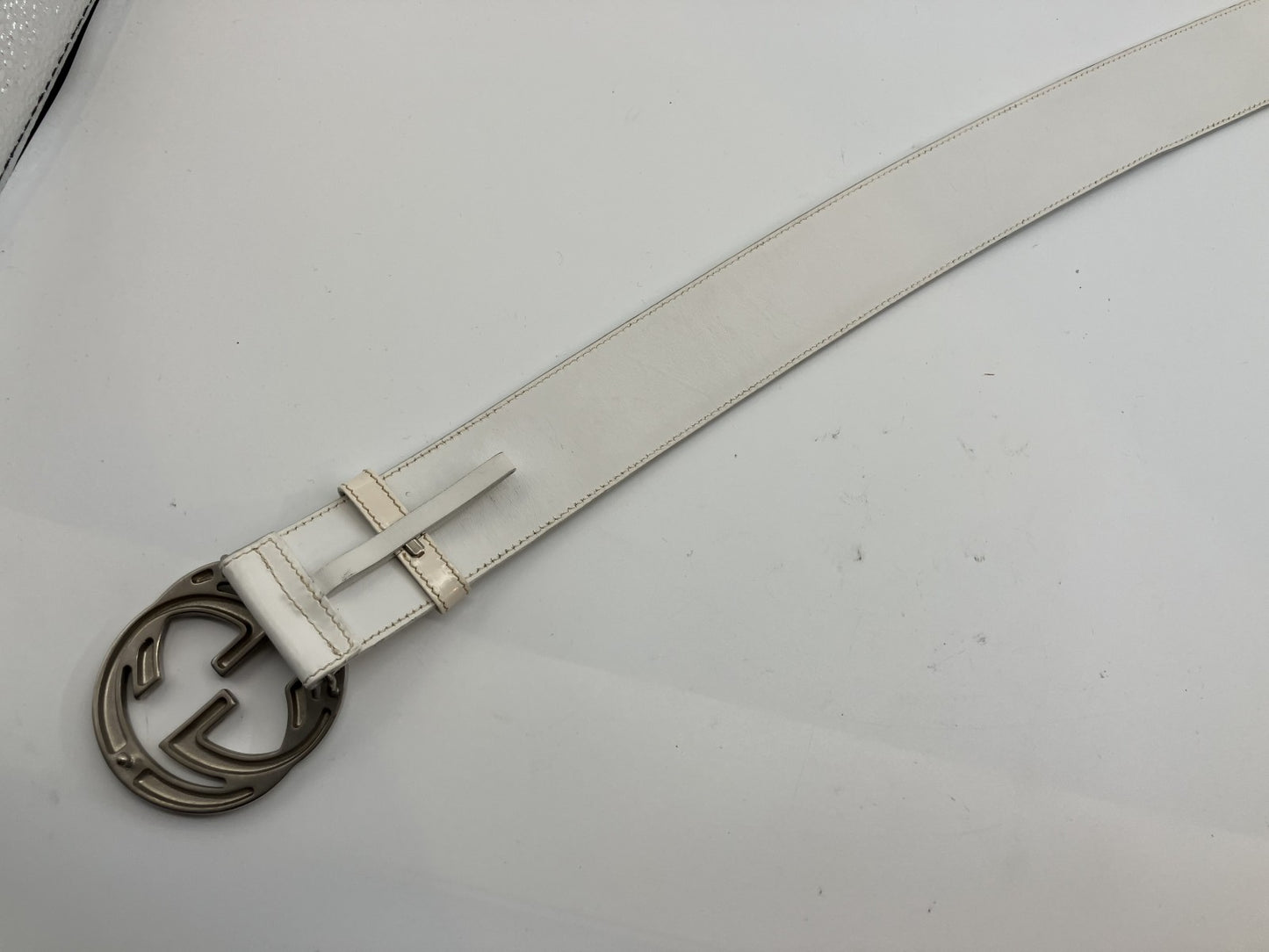 GUCCI インターロッキング レザー 037 194 0979 ホワイトベルト 88cm(34.65インチ) 幅4.5cm(1.77インチ) 送料無料