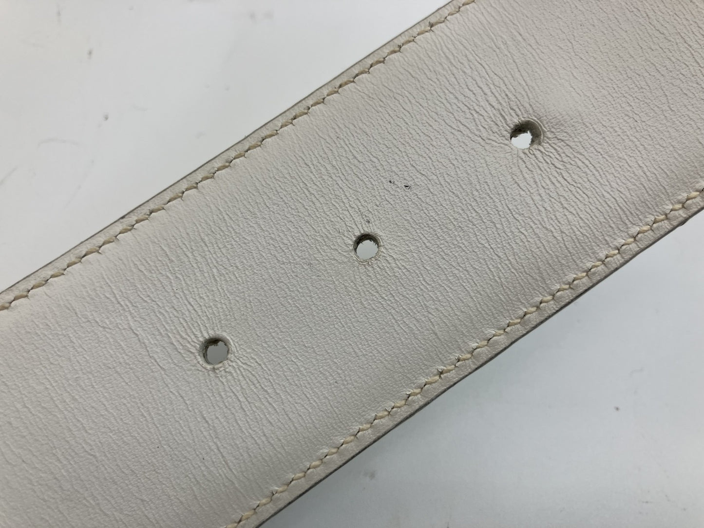 GUCCI Interlocking Leather 037 194 0979 White Belt Total Length 88cm (34.65 inch) Width 4.5cm (1.77 inch) Free Shipping 