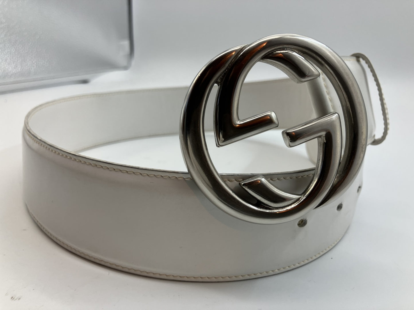 GUCCI インターロッキング レザー 037 194 0979 ホワイトベルト 88cm(34.65インチ) 幅4.5cm(1.77インチ) 送料無料