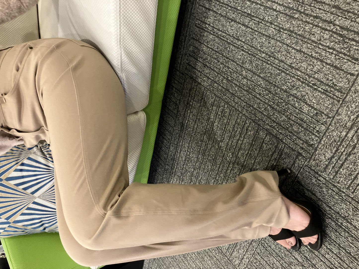 Max Mara Weekend Pants Trousers Greige Beige Stretch Size 36 Zip Fly