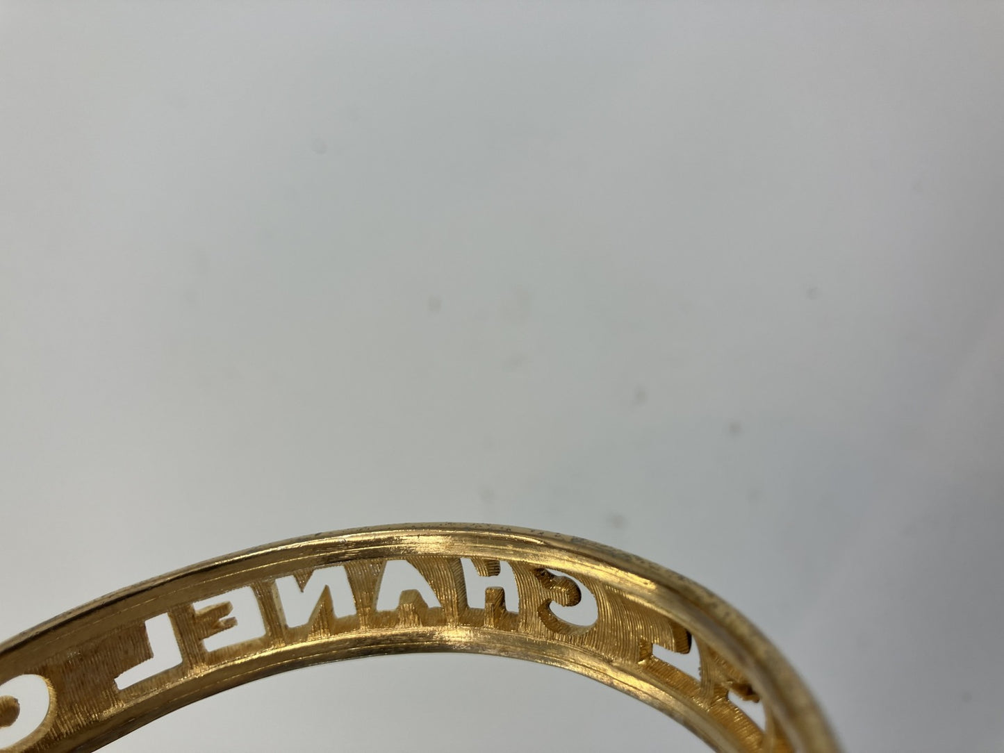 Chanel Bangle Inner diameter 7cm (2.76 inch) Arm circumference 21cm (8.27 inch) Bracelet Gold Free shipping 