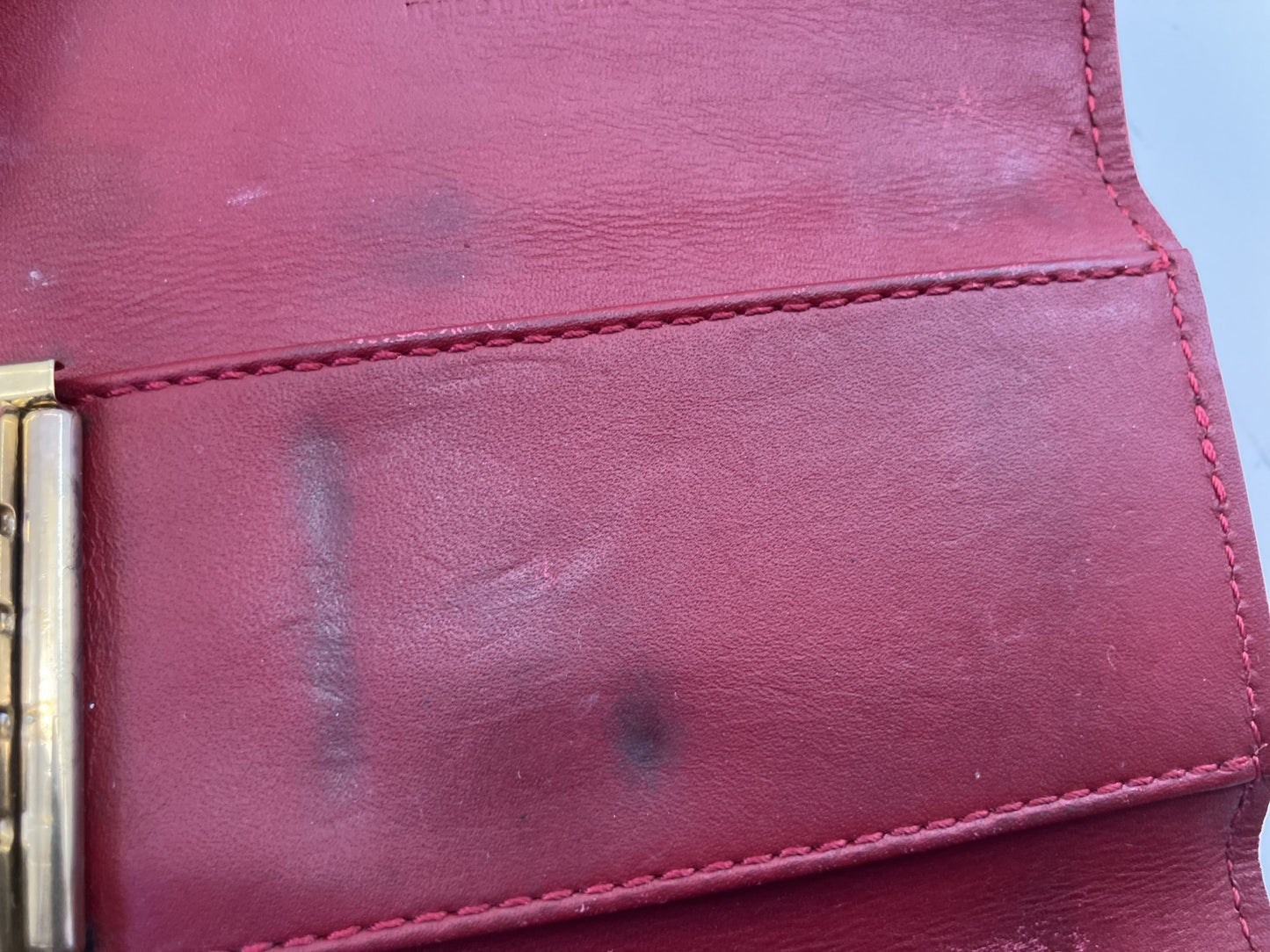 LOUIS VUITTON Red Vernis Multiclﾃｩs 4 4-Key Holder Case