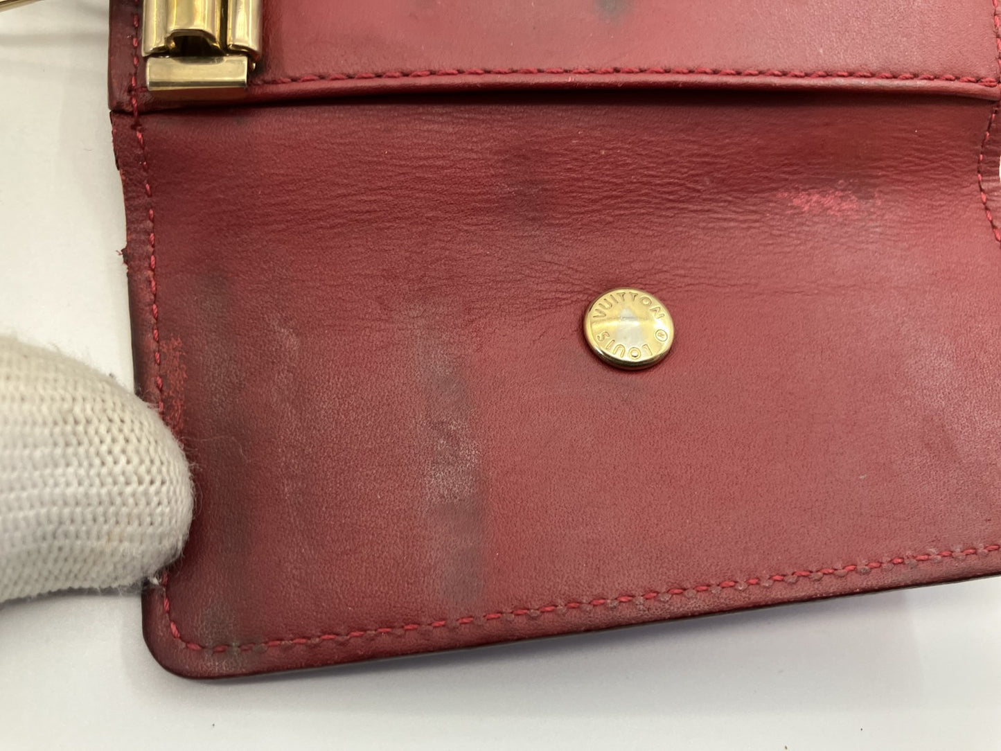 LOUIS VUITTON Red Vernis Multiclﾃｩs 4 4-Key Holder Case