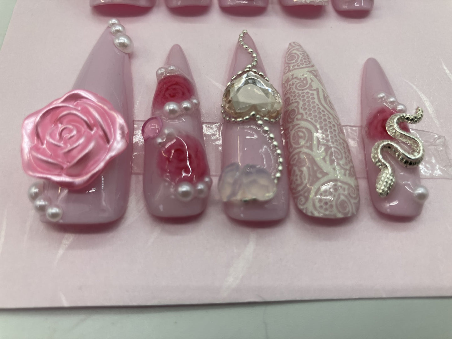 Original Design Japanese Handmade Pink Rose Heart Pearl Press On Nails Long Stiletto Gothic Kawaii Everyday Wear Nail Tips
