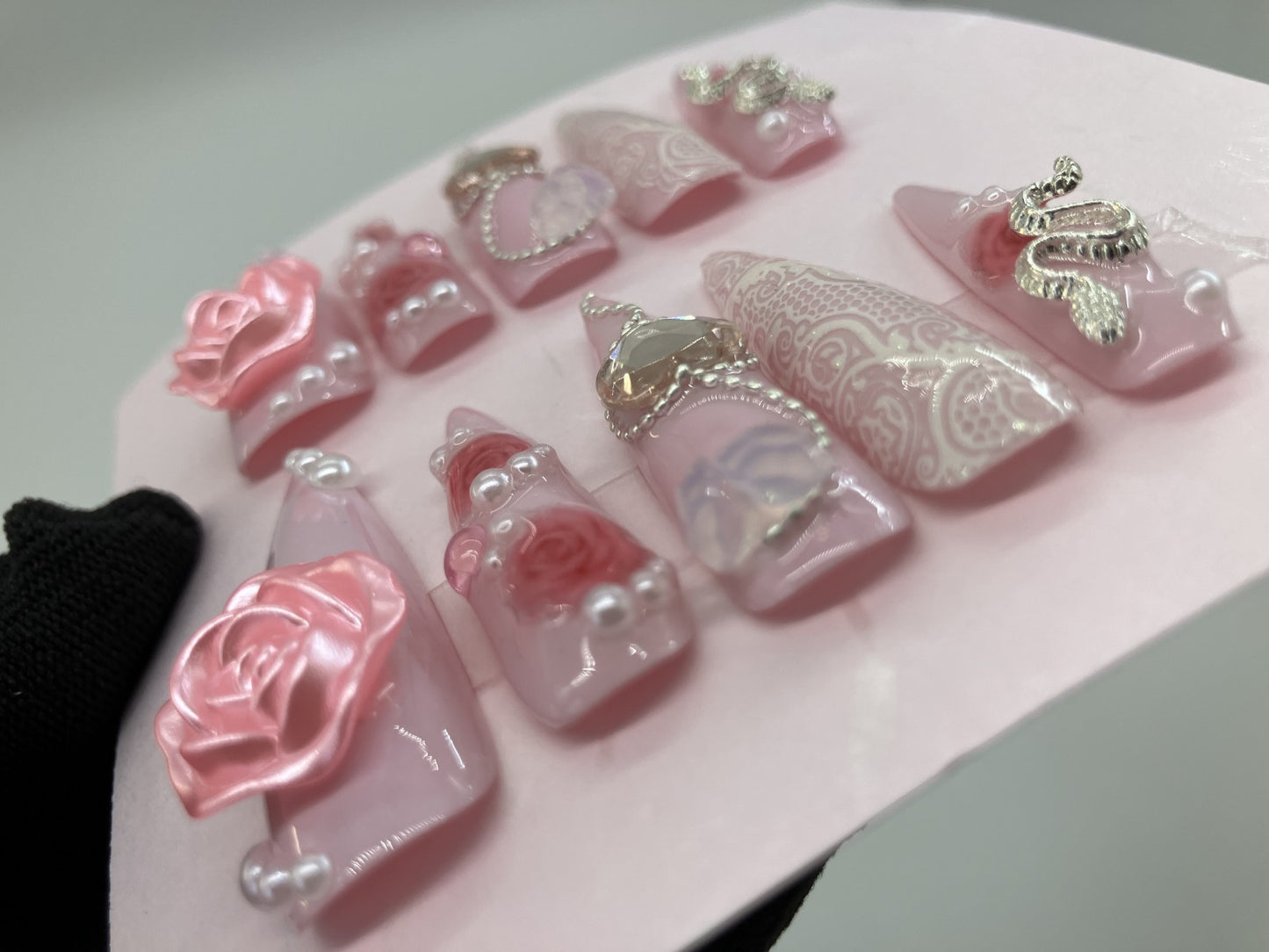 Original Design Japanese Handmade Pink Rose Heart Pearl Press On Nails Long Stiletto Gothic Kawaii Everyday Wear Nail Tips