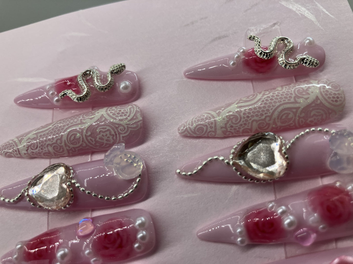Original Design Japanese Handmade Pink Rose Heart Pearl Press On Nails Long Stiletto Gothic Kawaii Everyday Wear Nail Tips