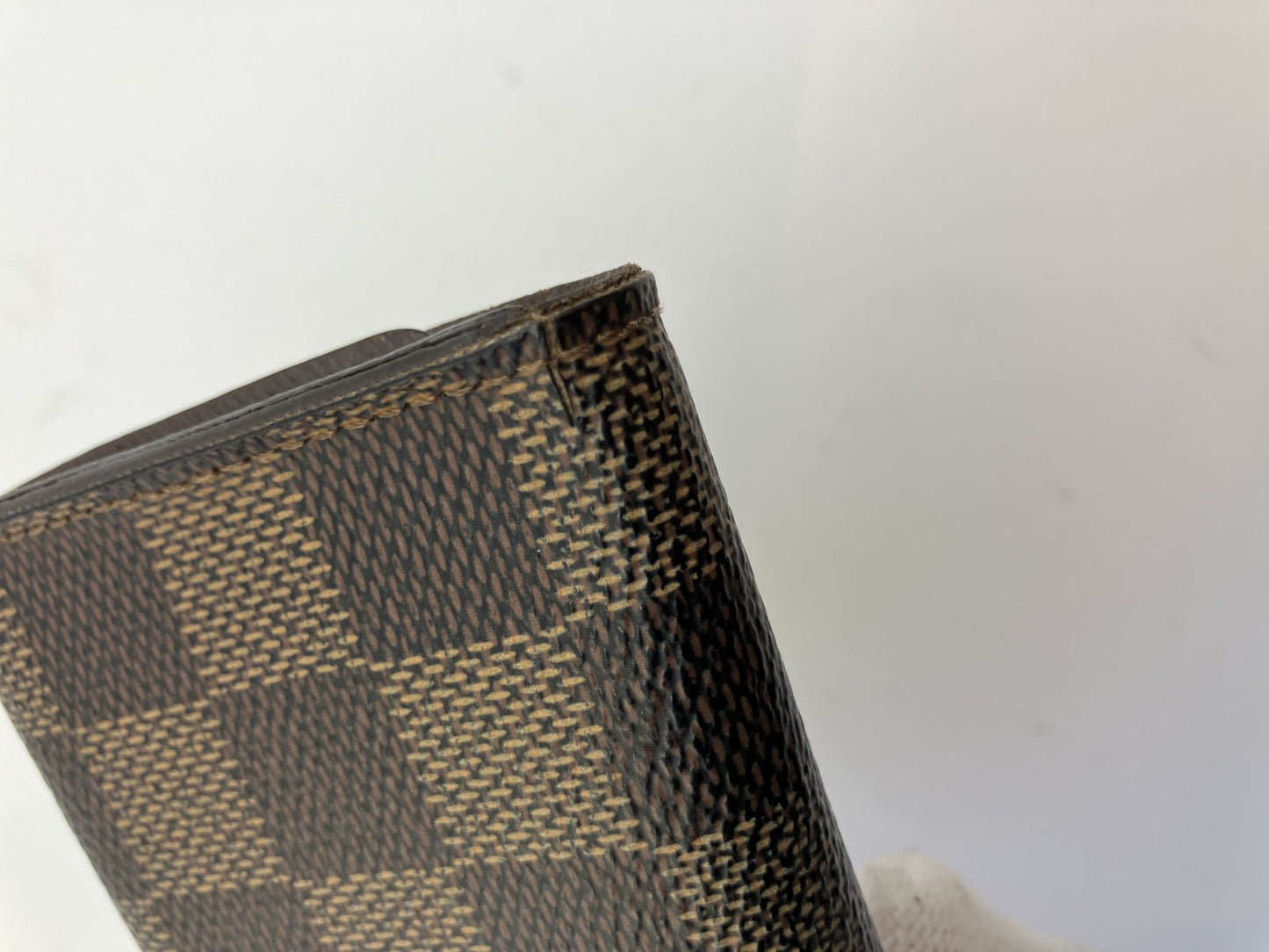 LOUIS VUITTON Damier Multiclﾃｩs 6 6-Key Holder Case Model: N62630
