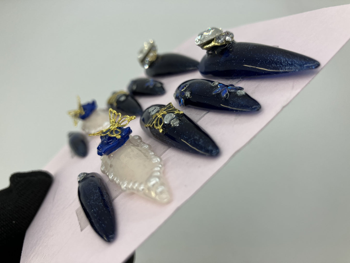 Original Design Japanese Handmade Navy Blue Glitter Gothic Butterfly Rose Press On Nails Long Stiletto 3D Pearl Rhinestone Luxury Nail Tips