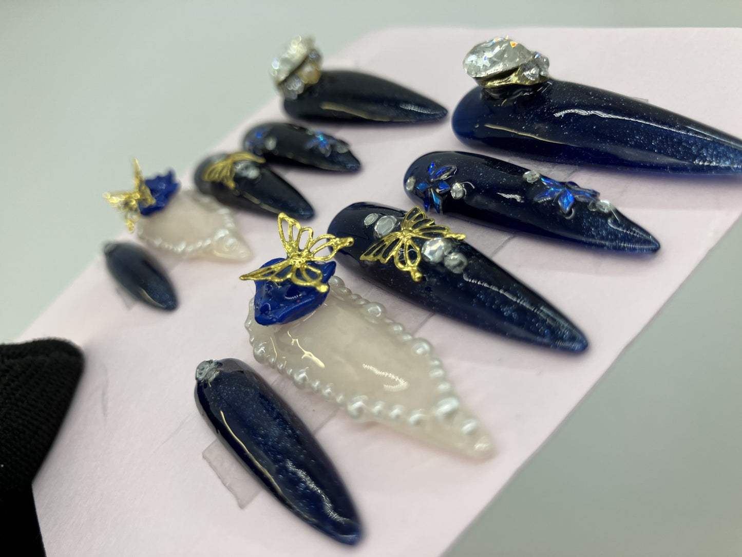 Original Design Japanese Handmade Navy Blue Glitter Gothic Butterfly Rose Press On Nails Long Stiletto 3D Pearl Rhinestone Luxury Nail Tips