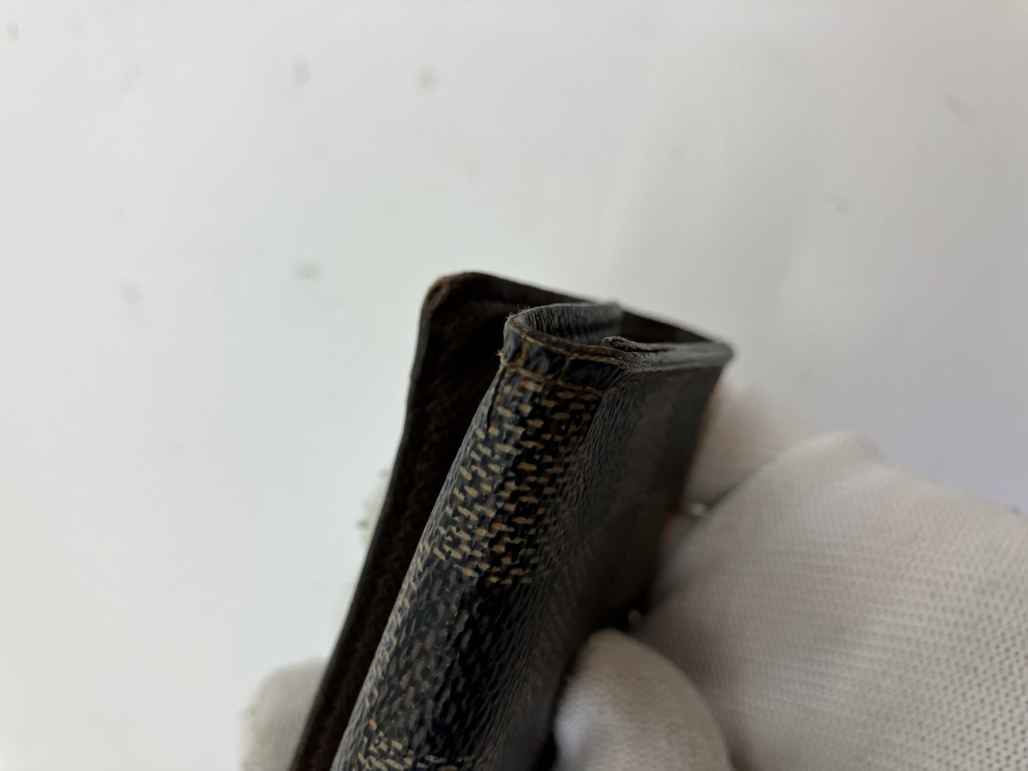 LOUIS VUITTON Damier Multiclﾃｩs 6 6-Key Holder Case Model: N62630