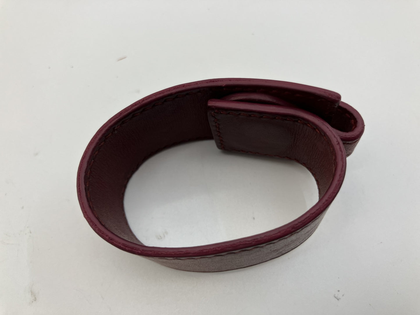 Hermes Serie Bracelet Bangle Bordeaux Gold Metal Authentic Genuine Product 5.9" Wrist Circumference