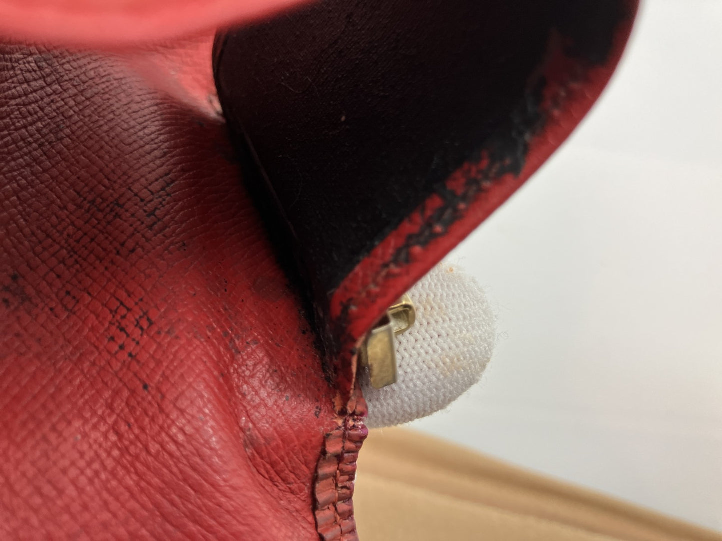 LOUIS VUITTON Epi Red 6 Key Holder Multicles Spain Leather Used