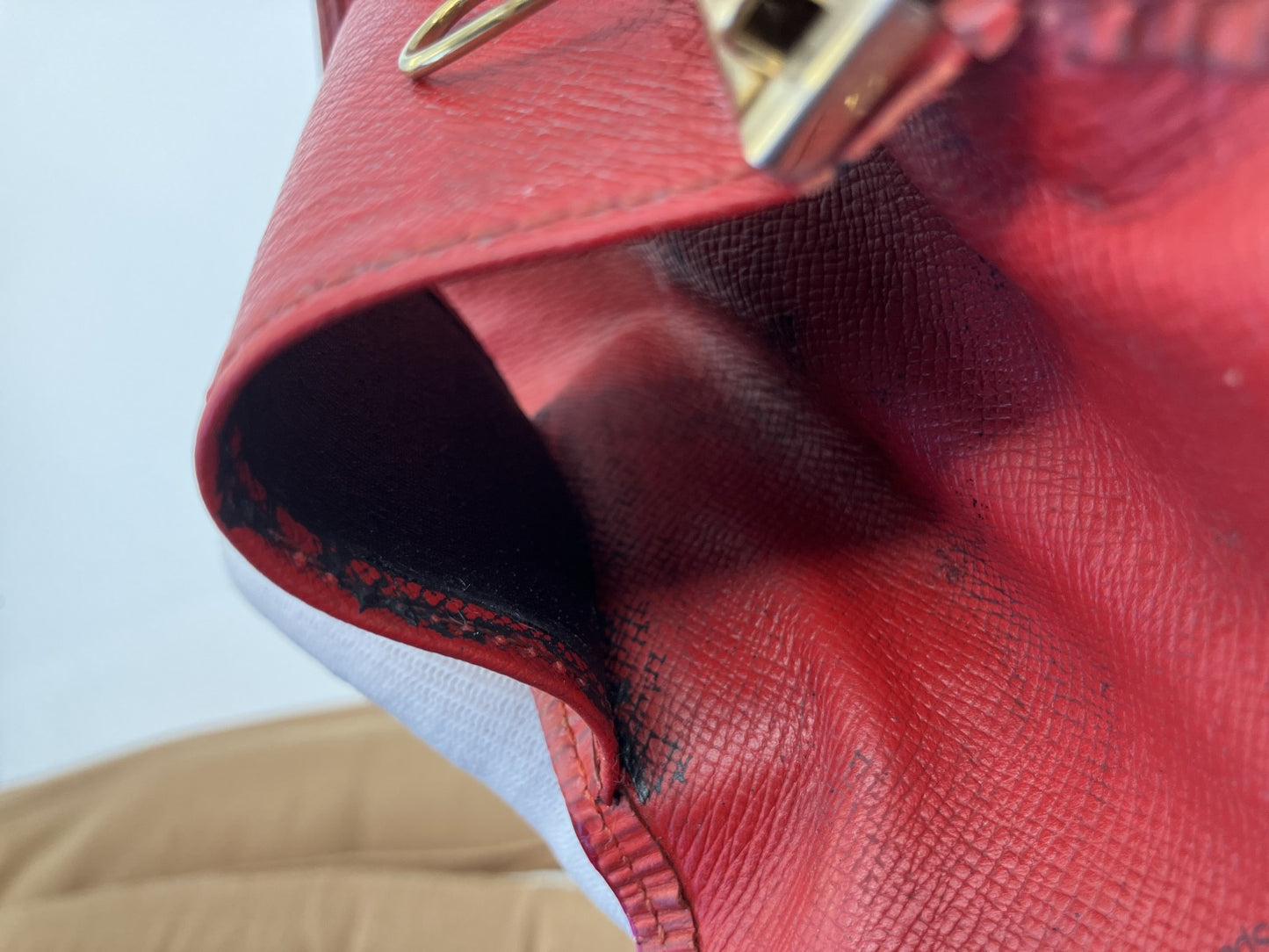 LOUIS VUITTON Epi Red 6 Key Holder Multicles Spain Leather Used