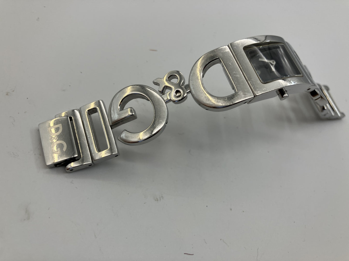 DOLCE & GABBANA Logo Quartz Watch Women Silver Stainless Steel Wrist 15cm 20mm Case