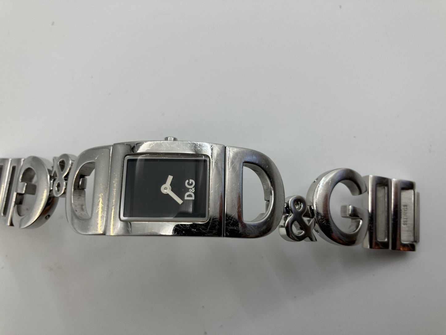 DOLCE & GABBANA Logo Quartz Watch Women Silver Stainless Steel Wrist 15cm 20mm Case