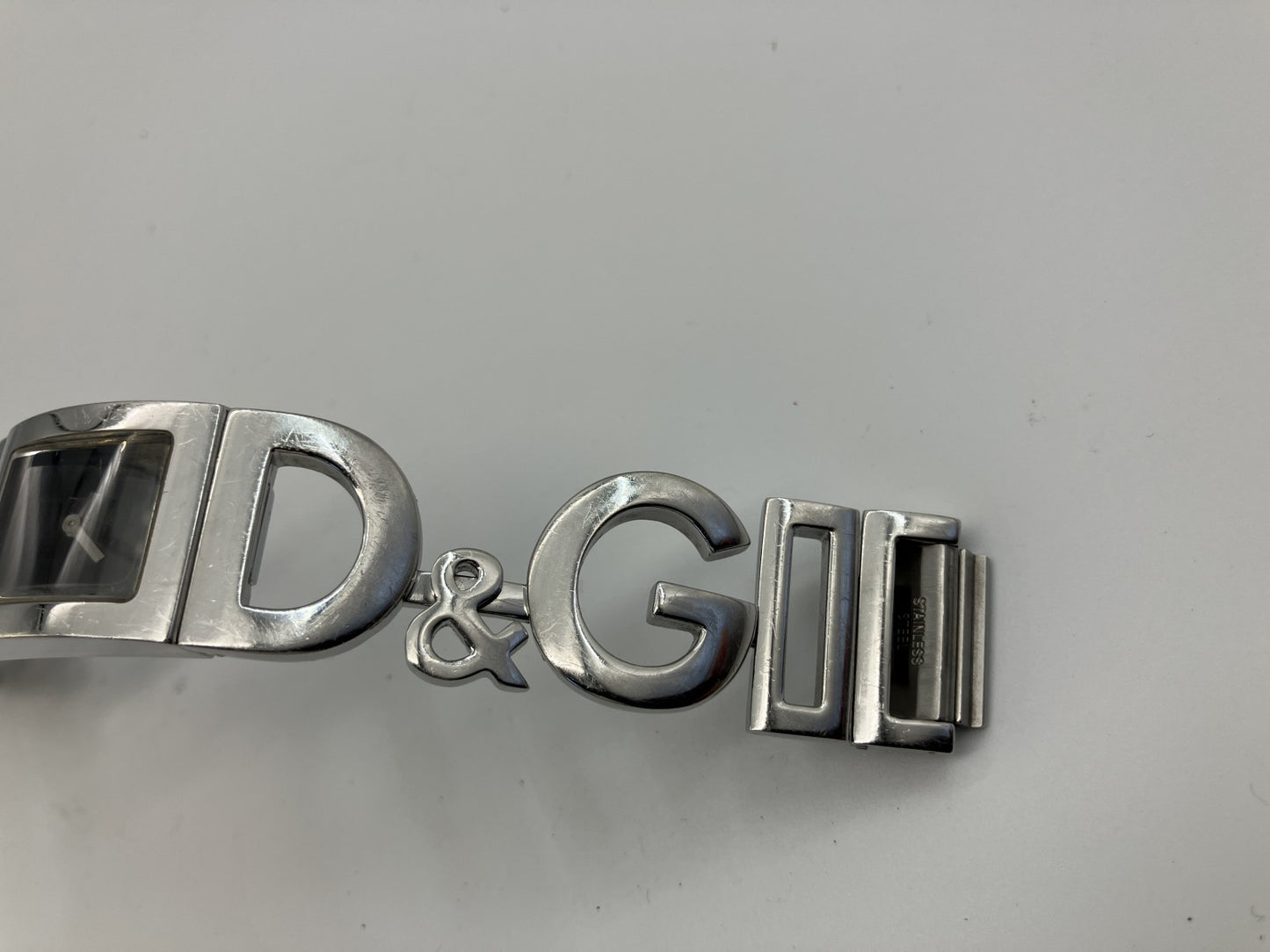 DOLCE & GABBANA Logo Quartz Watch Women Silver Stainless Steel Wrist 15cm 20mm Case