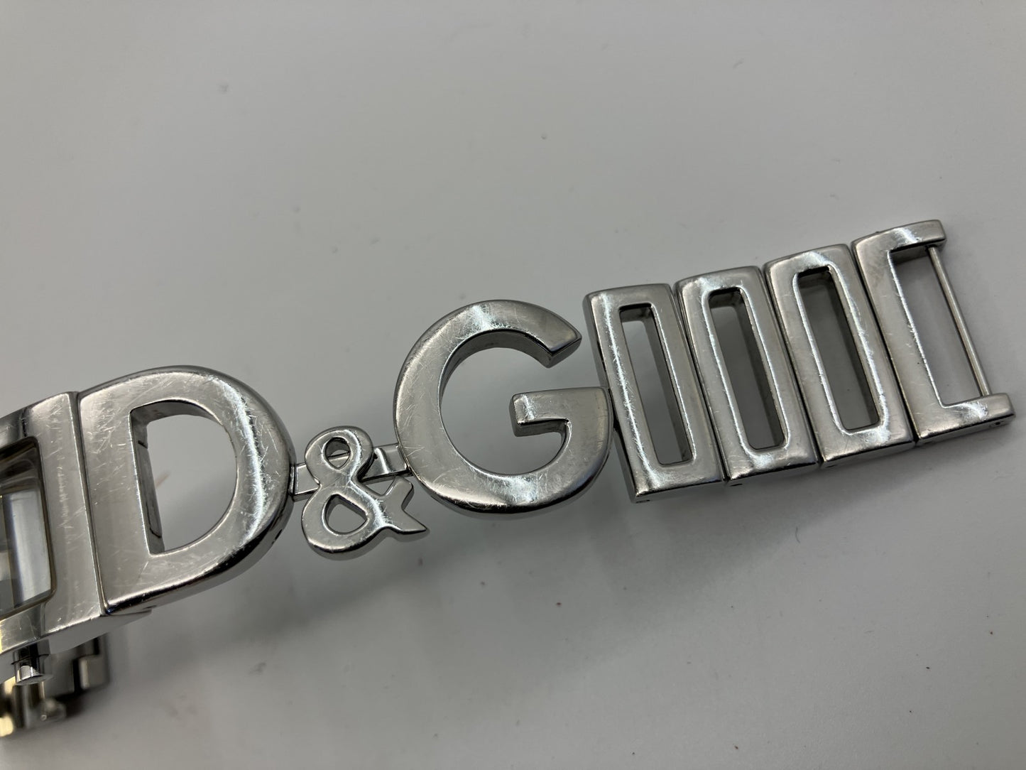 DOLCE & GABBANA Logo Quartz Watch Women Silver Stainless Steel Wrist 15cm 20mm Case