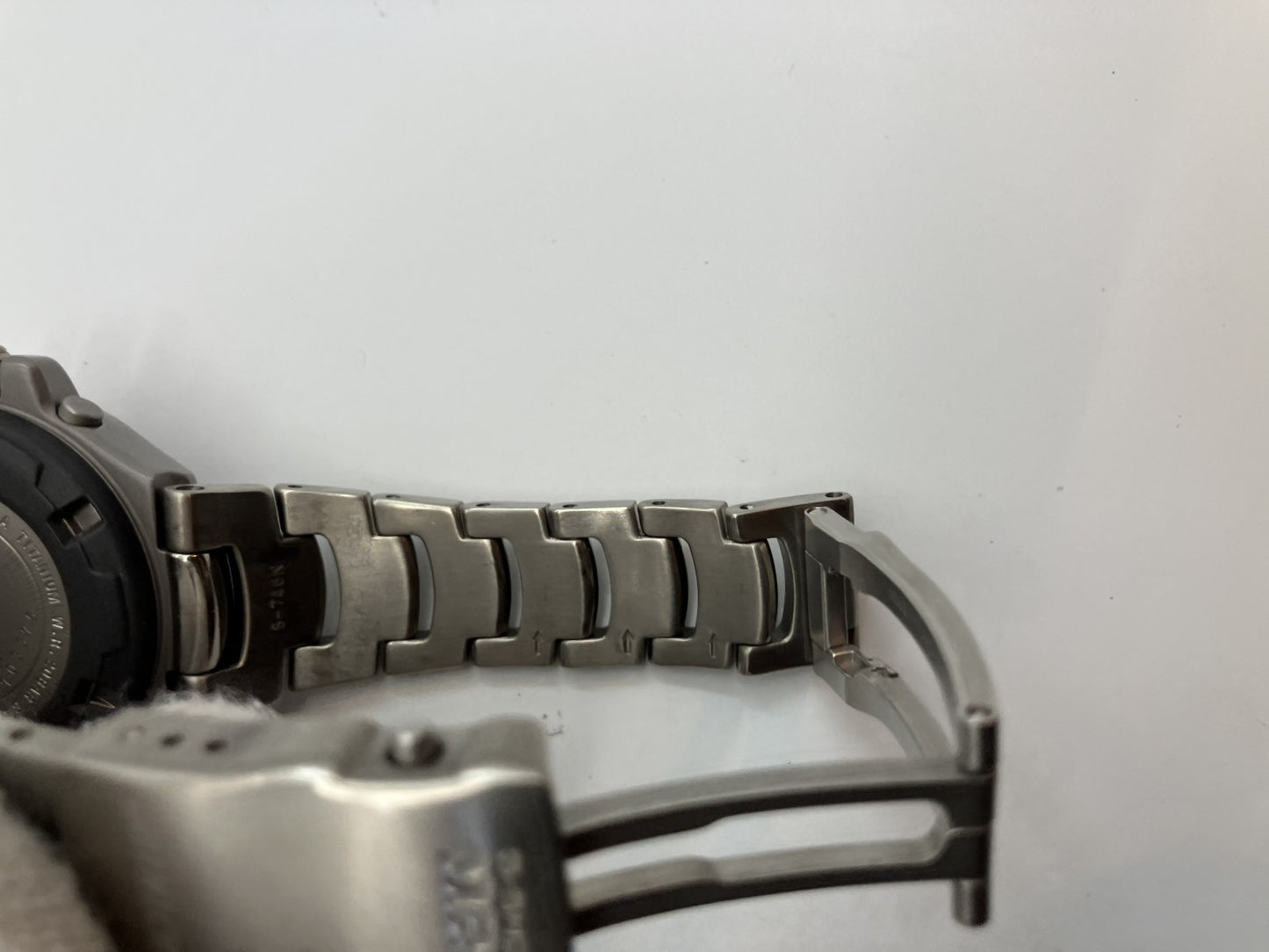 CASIO G-SHOCK MR-G MRG-121T Men's Watch Titanium 46mm Case 18.5cm Wrist Quartz Boxed Japan Authentic