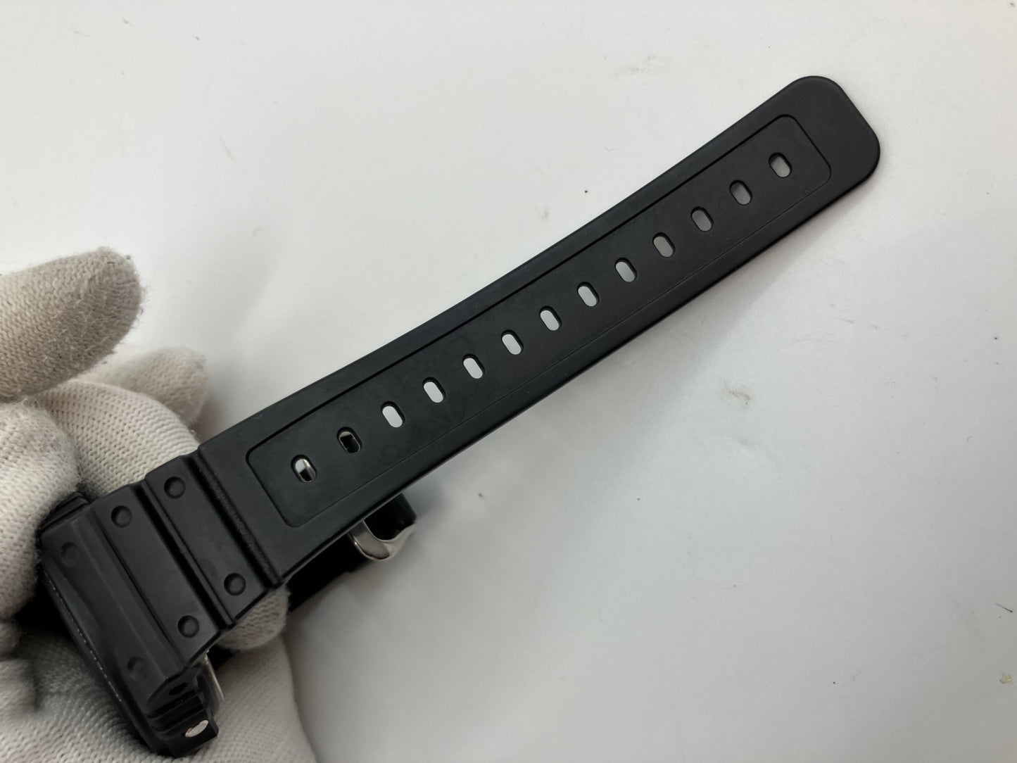 CASIO G-SHOCK DW-5750E Men's Wristwatch 45mm Case Quartz Black Japan Authentic