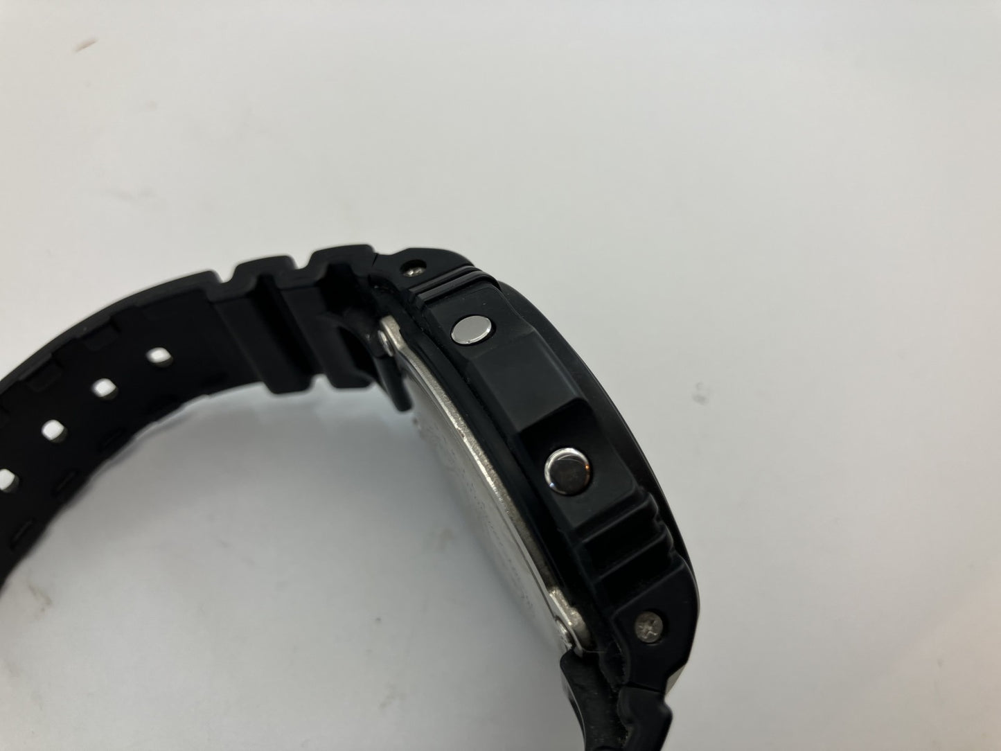 CASIO G-SHOCK DW-5750E Men's Wristwatch 45mm Case Quartz Black Japan Authentic