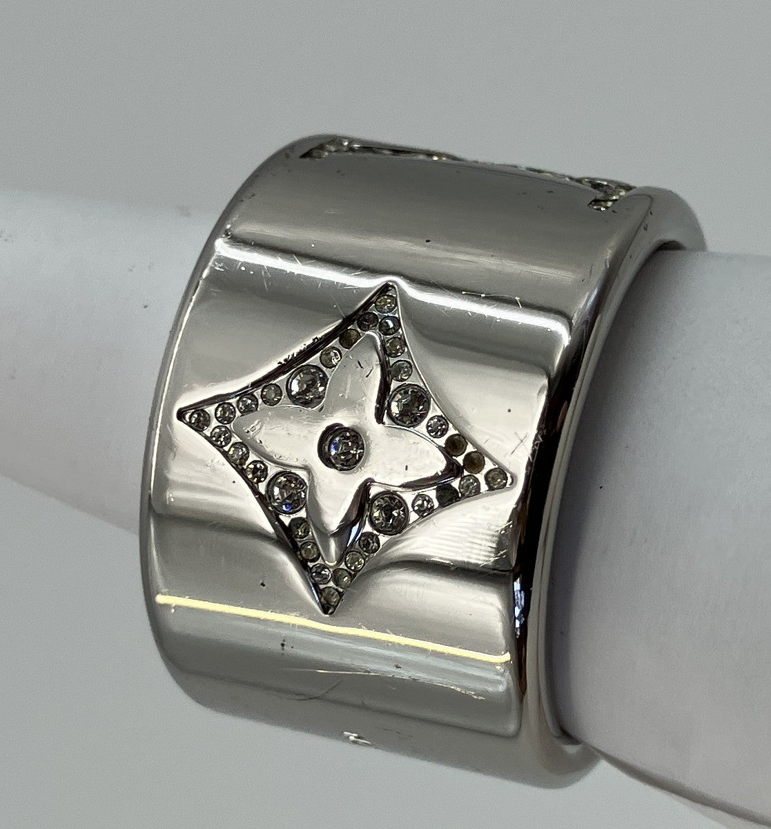 LOUIS VUITTON Monogram Strass Ring M68250 Size M Silver Tone JP19.5 US10 EU60–61 w/Box