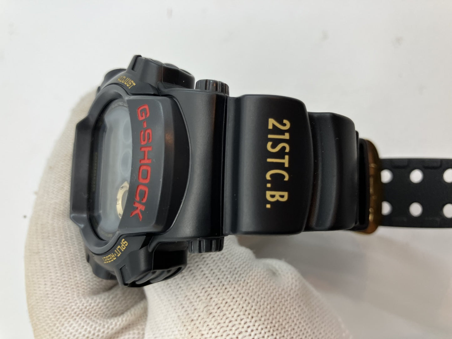 CASIO G-SHOCK 1289 DW-8400 Men窶冱 Watch 49mm Quartz Black Battery Replaced (05/2025) w/ Box Manual Warranty |