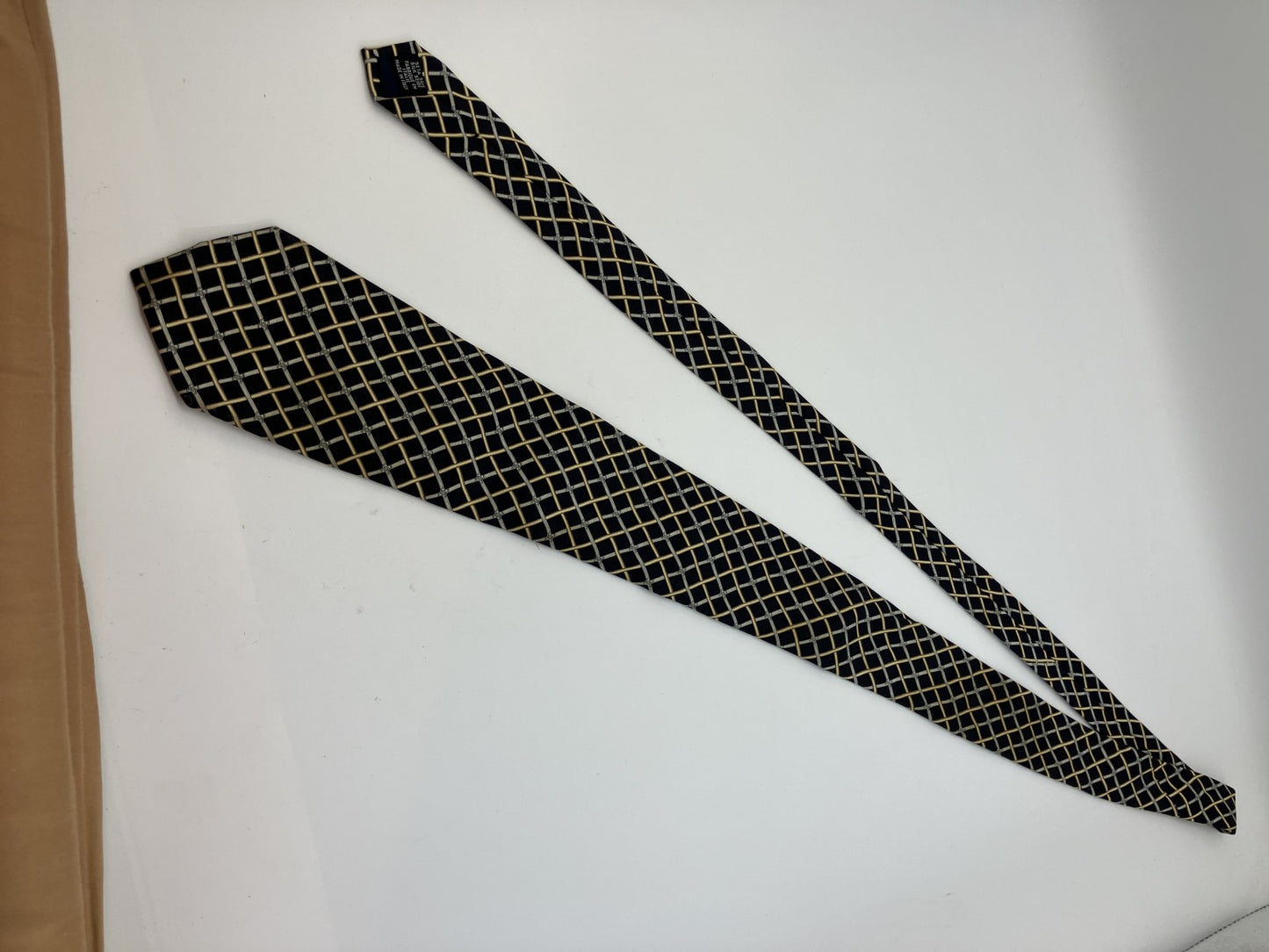 CHANEL Paris 100% Silk Tie Navy Gold Gray Lattice CC Logo Made in Italy