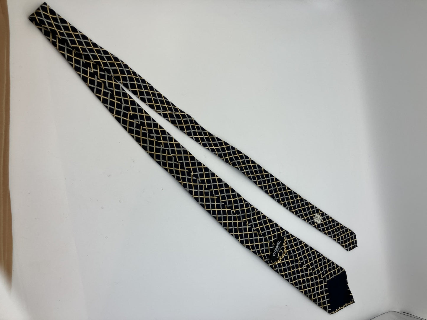 CHANEL Paris 100% Silk Tie Navy Gold Gray Lattice CC Logo Made in Italy