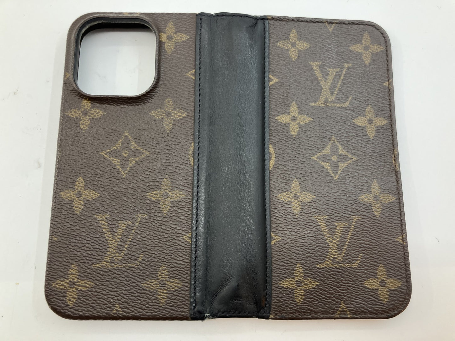 Louis Vuitton Monogram Folio iPhone Case for iPhone 14 Pro with Card Slots