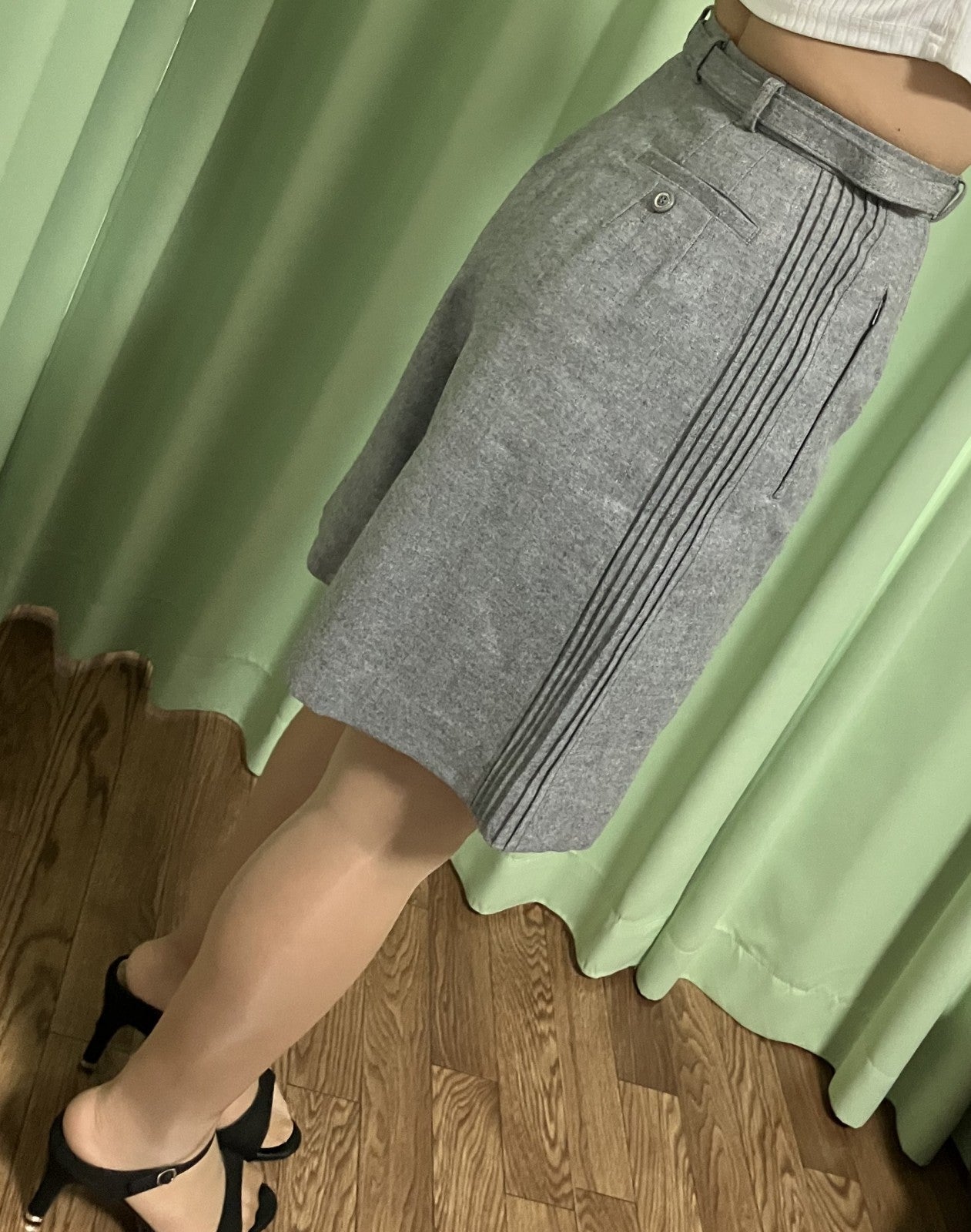Courrèges Skirt Set 2-Piece Beige (W33/L47cm) & Gray (W32/L52cm) | Model Wearing |