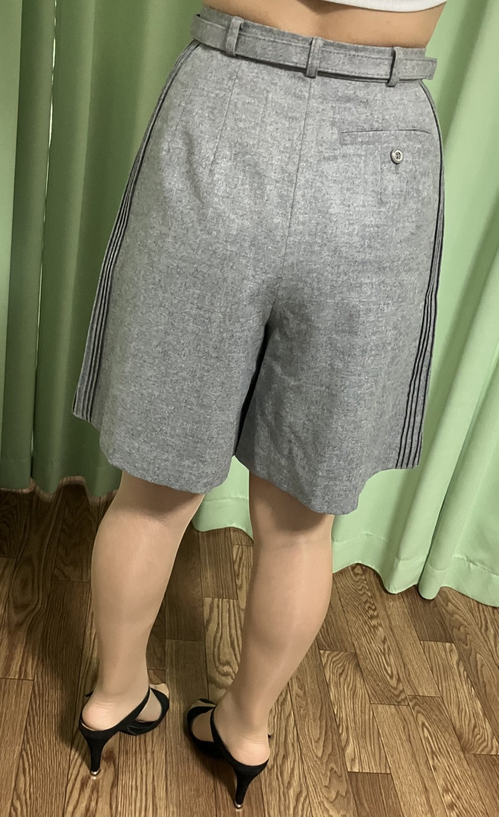 Courrèges Skirt Set 2-Piece Beige (W33/L47cm) & Gray (W32/L52cm) | Model Wearing |