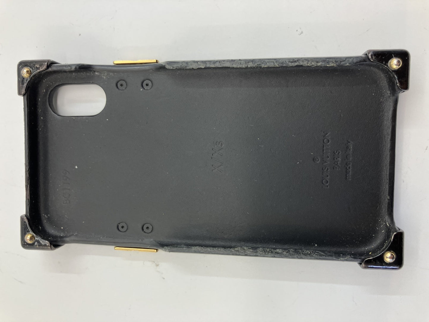 เคส iPhone X/Xs จาก Louis Vuitton Monogram Reverse M67893 จัดส่งฟรี 