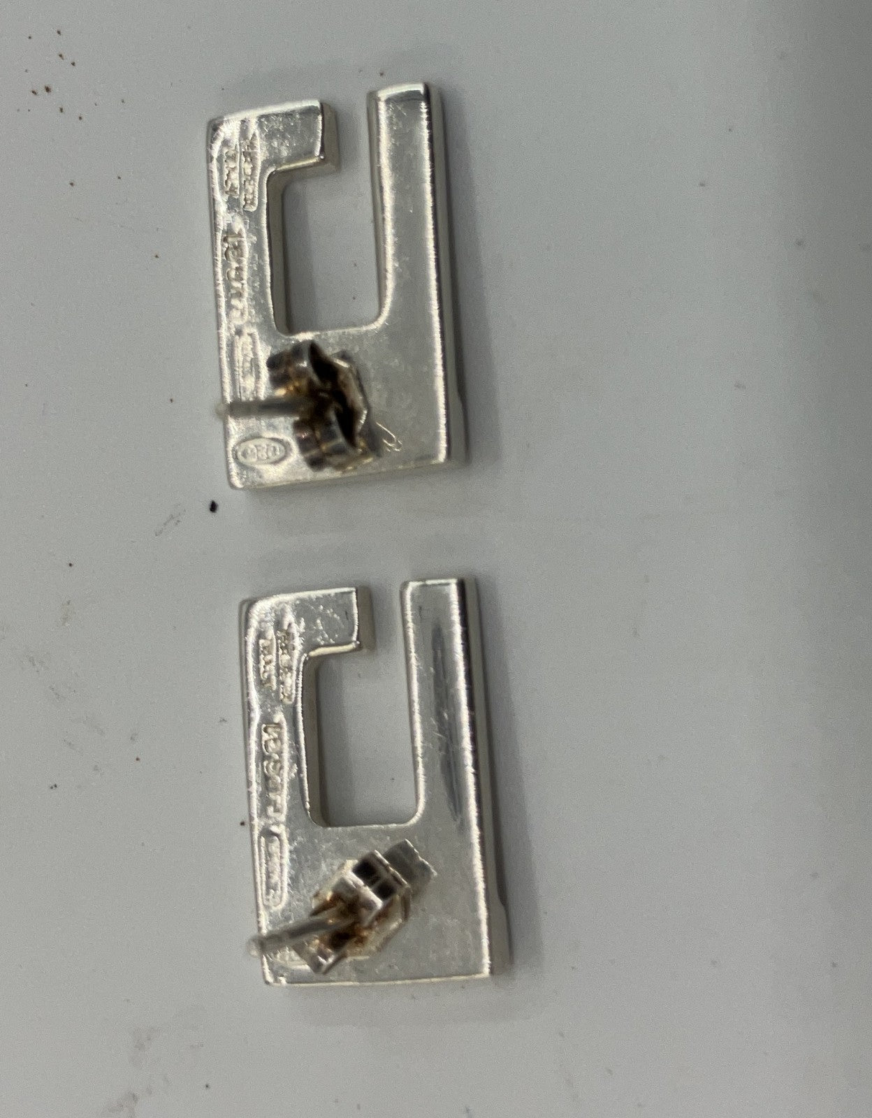 GUCCI G Logo Sterling Silver 925 Stud Earrings Made in Italy Pair
