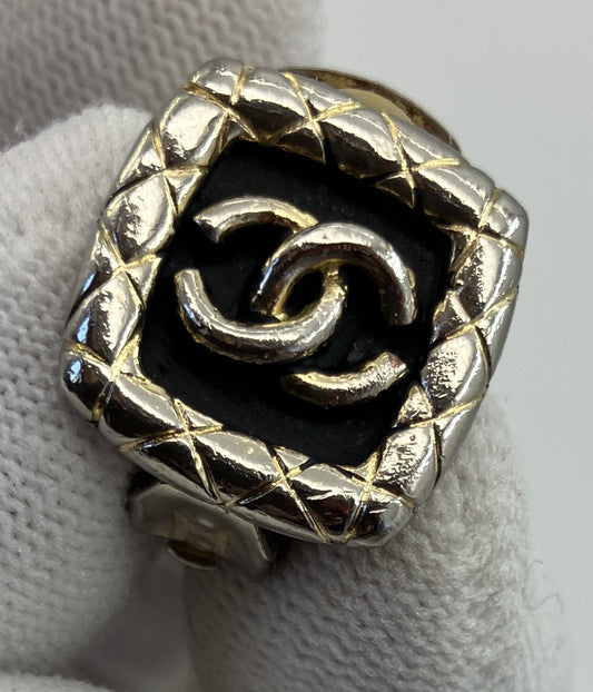 CHANEL CC Logo Quilted Square Clip-On Earring Silver Black Plated Single One Side