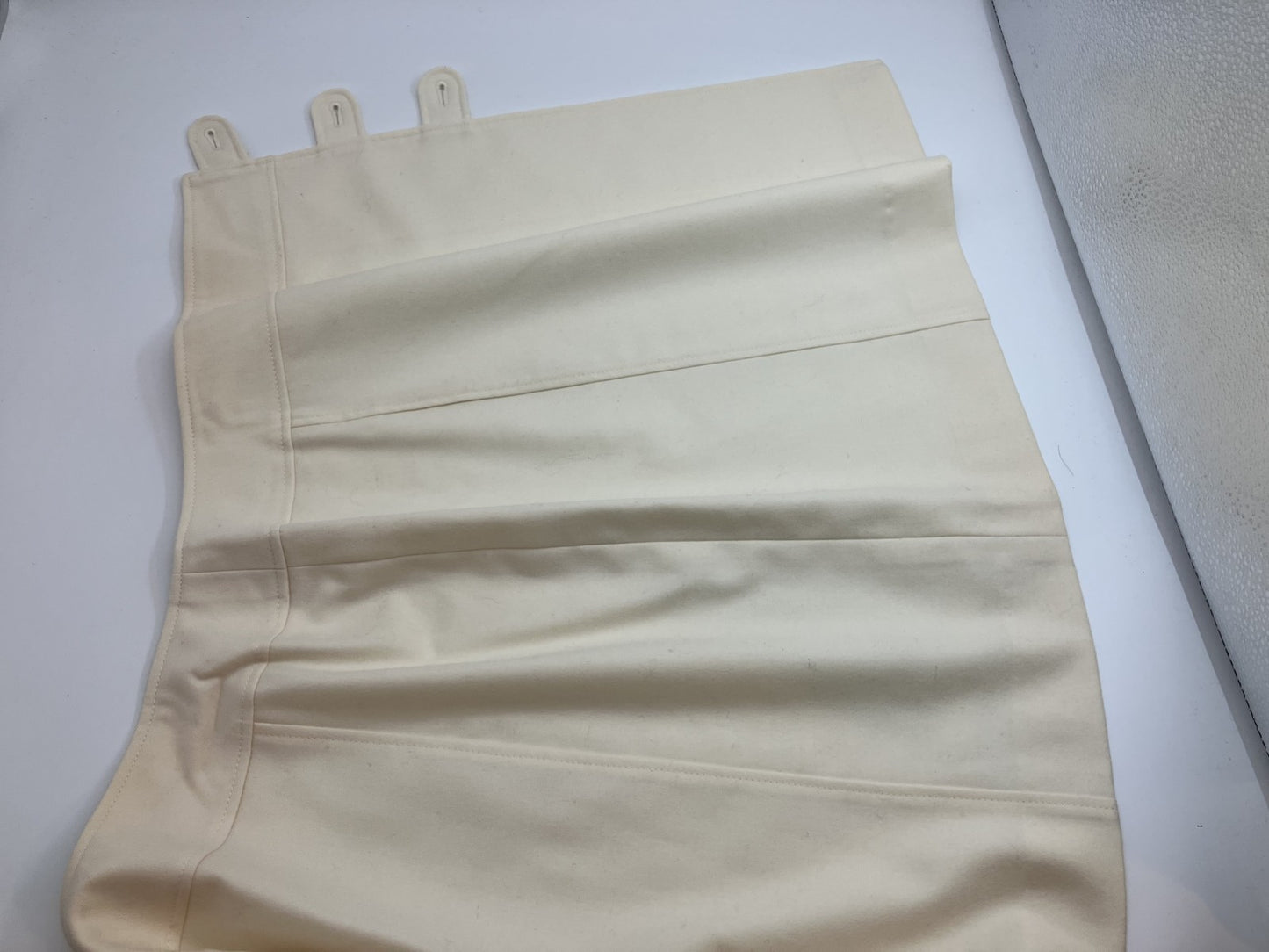 Courrèges Skirt Set 2-Piece Beige (W33/L47cm) & Gray (W32/L52cm) | Model Wearing |