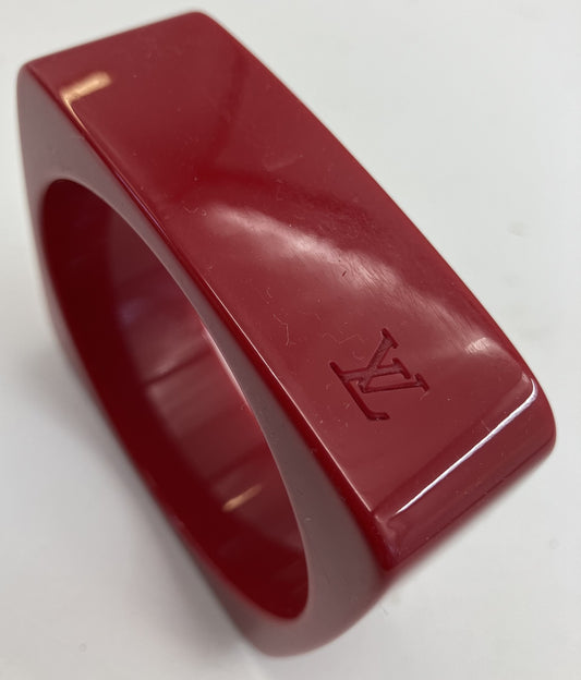 Louis Vuitton Bracelet/Bangle Inner diameter 6.5cm (2.56 inch) Length and width 7.5cm (2.95 inch) Free shipping 