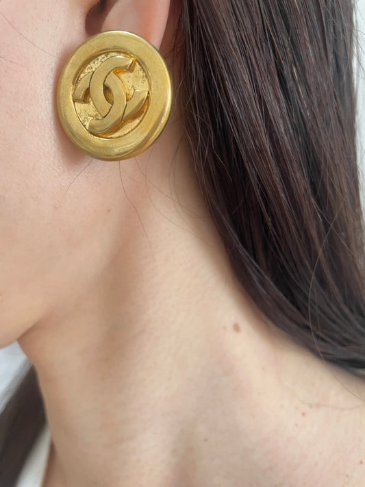 CHANEL CC Logo Round Earring, Single, Gold Tone, 1.1" Diameter, Made in France