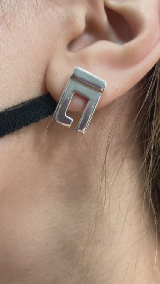 GUCCI G Logo Sterling Silver 925 Stud Earrings Made in Italy Pair
