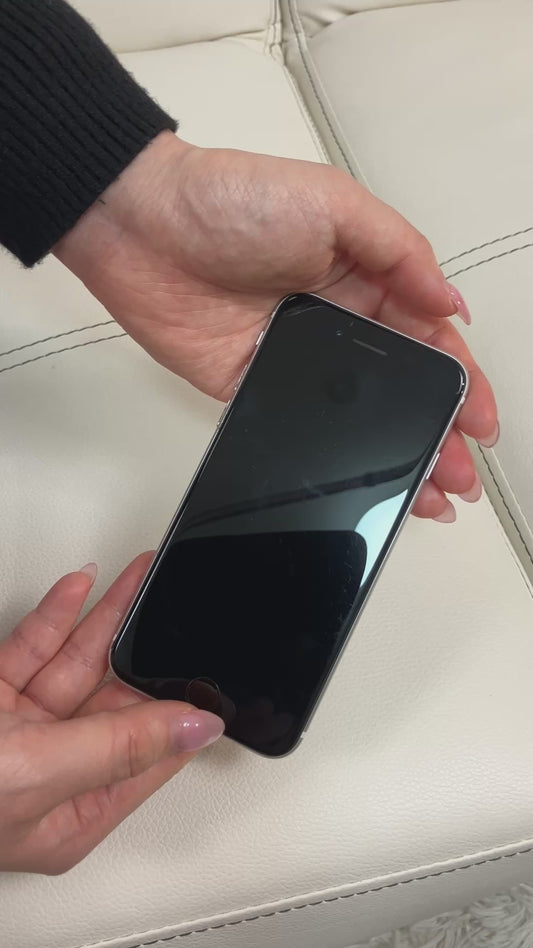 Apple iPhone SE 2nd Gen 64GB White Unlocked New Battery Tested Reset